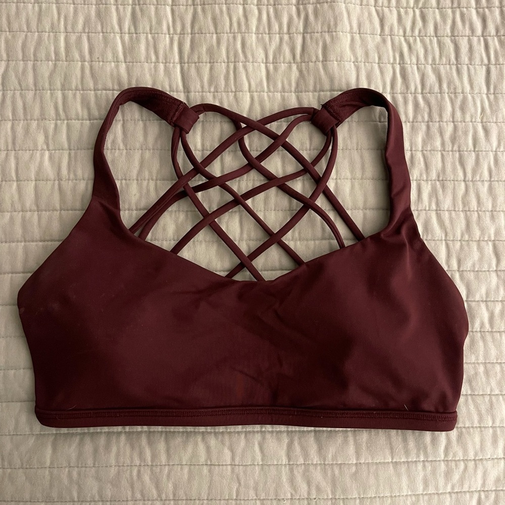 Lululemon sports bra